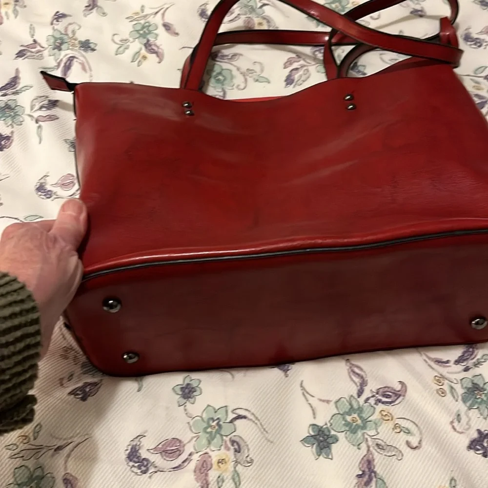 NWOT red (faux?) leather tote with zipper and pockets. - Picture 2 of 10